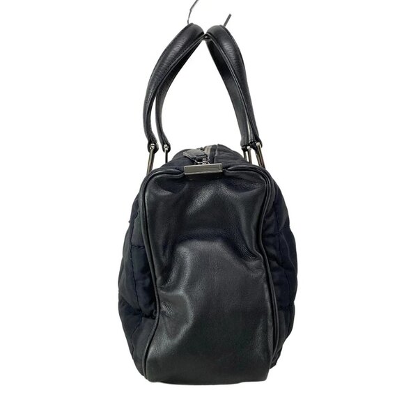 CHANEL Chocolate Bar Stitch - Black Nylon Leather Handbag - Picture 2 of 16